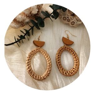Earrings, handcrafted, straw, wood, accessories